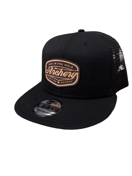 ARROW Leather Patch - New Era 9Fifty Trucker Cap -Black/Black
